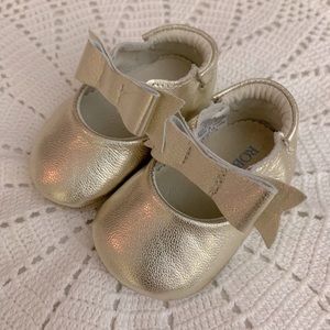 Baby Girl Gold Leather Shoes, 0-3 months by Robeez, NIB
